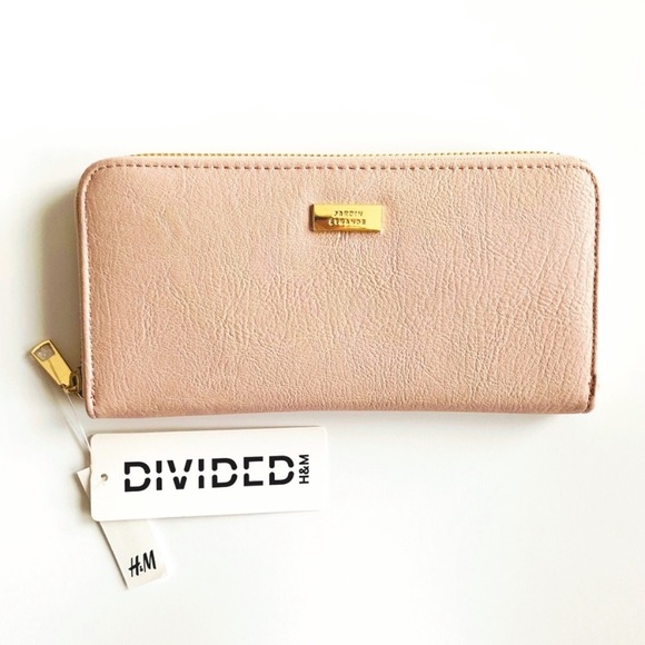 H&M Handbags - H&M blush pink wallet